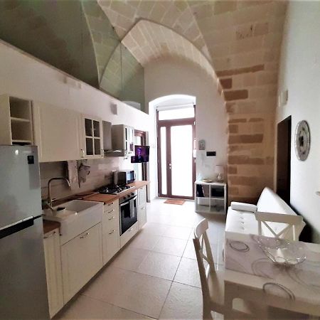 Casa Mima: Locazione Turistica Nel Centro Storico Διαμέρισμα Μπρίντιζι Εξωτερικό φωτογραφία
