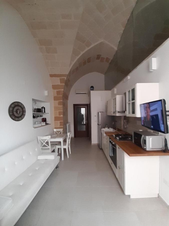 Casa Mima: Locazione Turistica Nel Centro Storico Διαμέρισμα Μπρίντιζι Εξωτερικό φωτογραφία